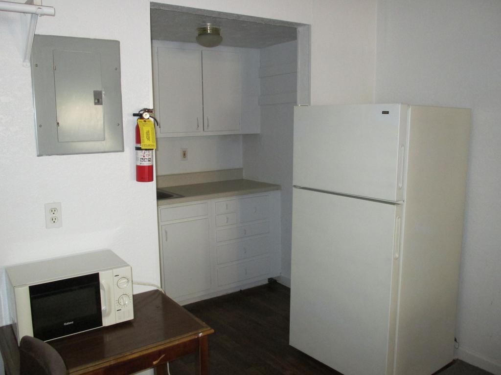 Budgetel Inn And Suites Lodge West ห้อง รูปภาพ